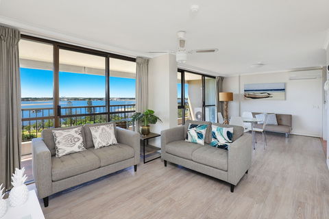 Palmerston Tower Holiday Apartments - Accommodation Broadbeach 6