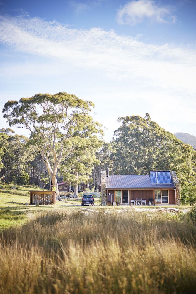 Adventure Bay TAS Accommodation Broadbeach