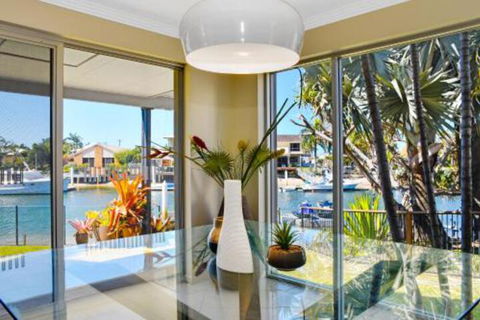 Pandanus Waterhouse - Accommodation Broadbeach 4