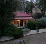 Sinnamons Cottage - Accommodation Broadbeach