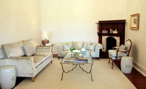 Laurelville - Accommodation Broadbeach 2