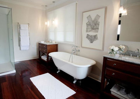 Laurelville - Accommodation Broadbeach 3