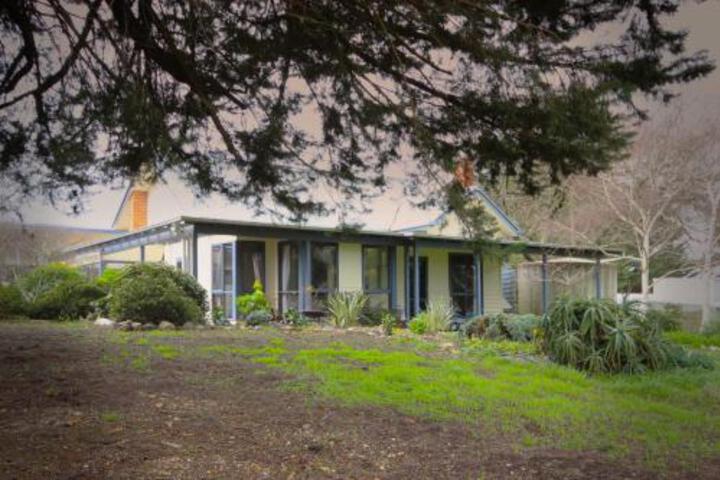 Scotsburn VIC Accommodation Broadbeach