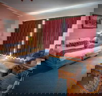 Eagle Heights Mountain Hotel - Accommodation Broadbeach
