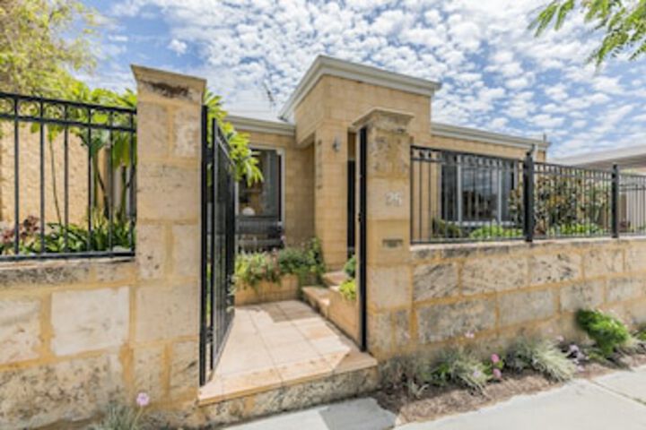 Clarkson WA Accommodation Broadbeach
