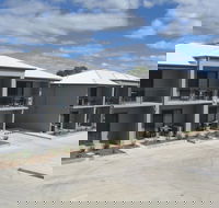 Royal Motel Miles - Accommodation Broadbeach