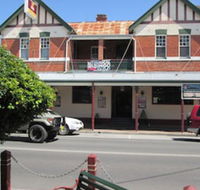 Maclean Hotel - Accommodation Broadbeach