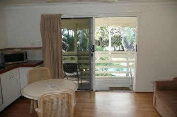Beachside Holiday Units - Accommodation Broadbeach 6