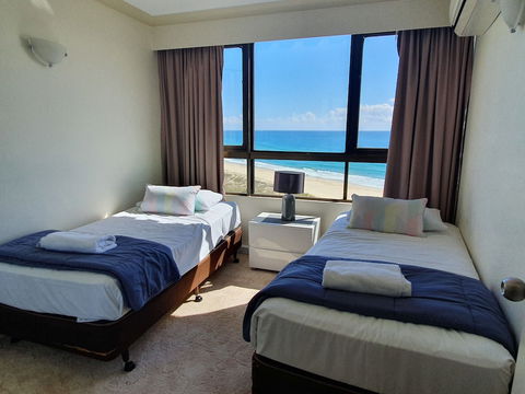 Princess Palm On The Beach - Accommodation Broadbeach 1