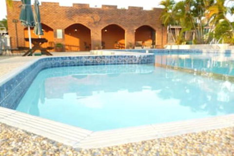 Castle Motor Lodge - Accommodation Broadbeach 4