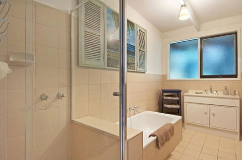 De Angelis Beach House - Accommodation Broadbeach 1