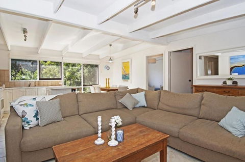 De Angelis Beach House - Accommodation Broadbeach 3