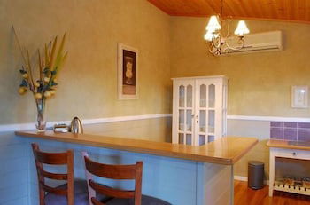 Barrington Hideaway- River Cottages - Accommodation Broadbeach 6