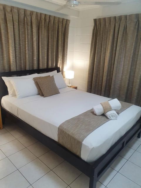 Ocean Breeze Units - Accommodation Broadbeach 5