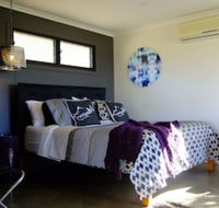 Deshons Retreat - Accommodation Broadbeach