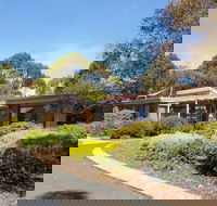 Deakin Geelong Units - Accommodation Broadbeach