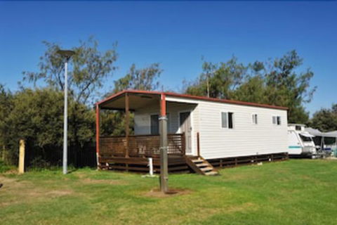 NRMA Stockton Beach Holiday Park - Accommodation Broadbeach 3