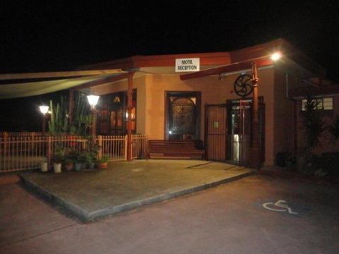 A Railway Lodge - Accommodation Broadbeach 2