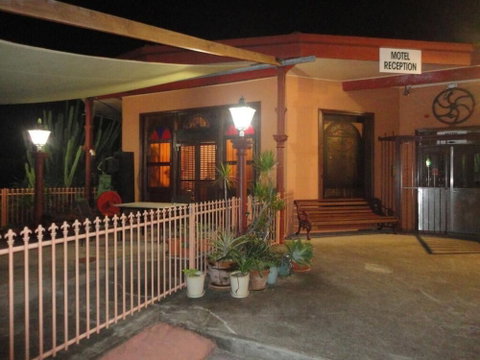 A Railway Lodge - Accommodation Broadbeach 0