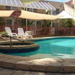 Gonn ACT Accommodation Broadbeach