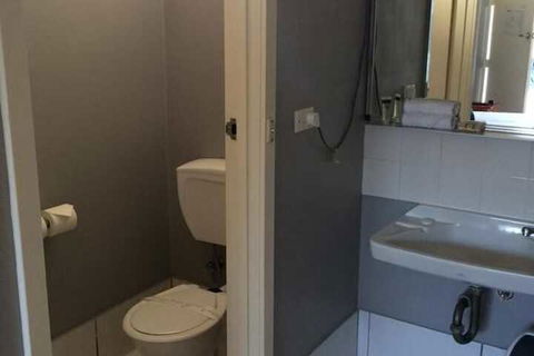 Original North Australian - Accommodation Broadbeach 7