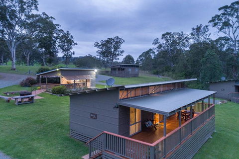 Barrington Riverside Cottages - Accommodation Broadbeach 6