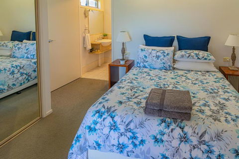 Barrington Riverside Cottages - Accommodation Broadbeach 4