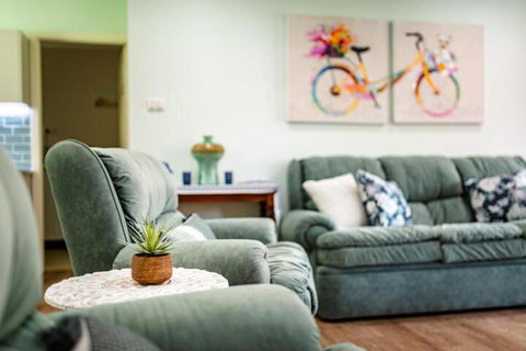 Alarks Nest - Accommodation Broadbeach 7