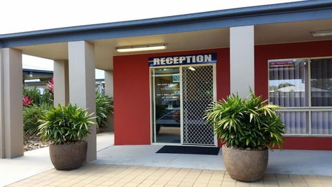 Port Denison Motor Inn - Accommodation Broadbeach 1