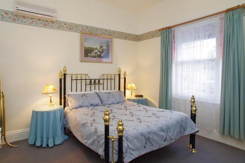Benambra Bed & Breakfast - Accommodation Broadbeach 5