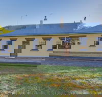 White's Corner - Accommodation Broadbeach