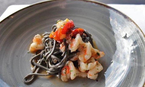 Manta Restaurant And Bar - Accommodation Broadbeach 8