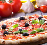 Golden Crust Pizza - Accommodation Broadbeach
