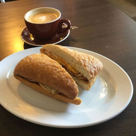 HCafe Quakers Court - Accommodation Broadbeach 0