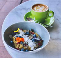 MR O Kitchen Espresso Grocer - Accommodation Broadbeach