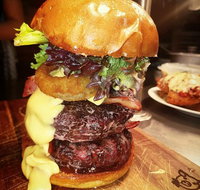 Canuck Rack Shack - Accommodation Broadbeach