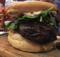 Kiama Inn Hotel - Accommodation Broadbeach