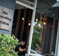 The Brooding Italian - Accommodation Broadbeach