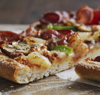 Domino's - Newton - Accommodation Broadbeach