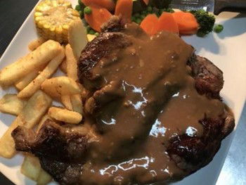 Ariah Park Hotel Dining & Bar - Accommodation Broadbeach 4