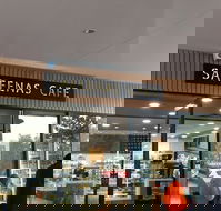 Sakeenas - Accommodation Broadbeach