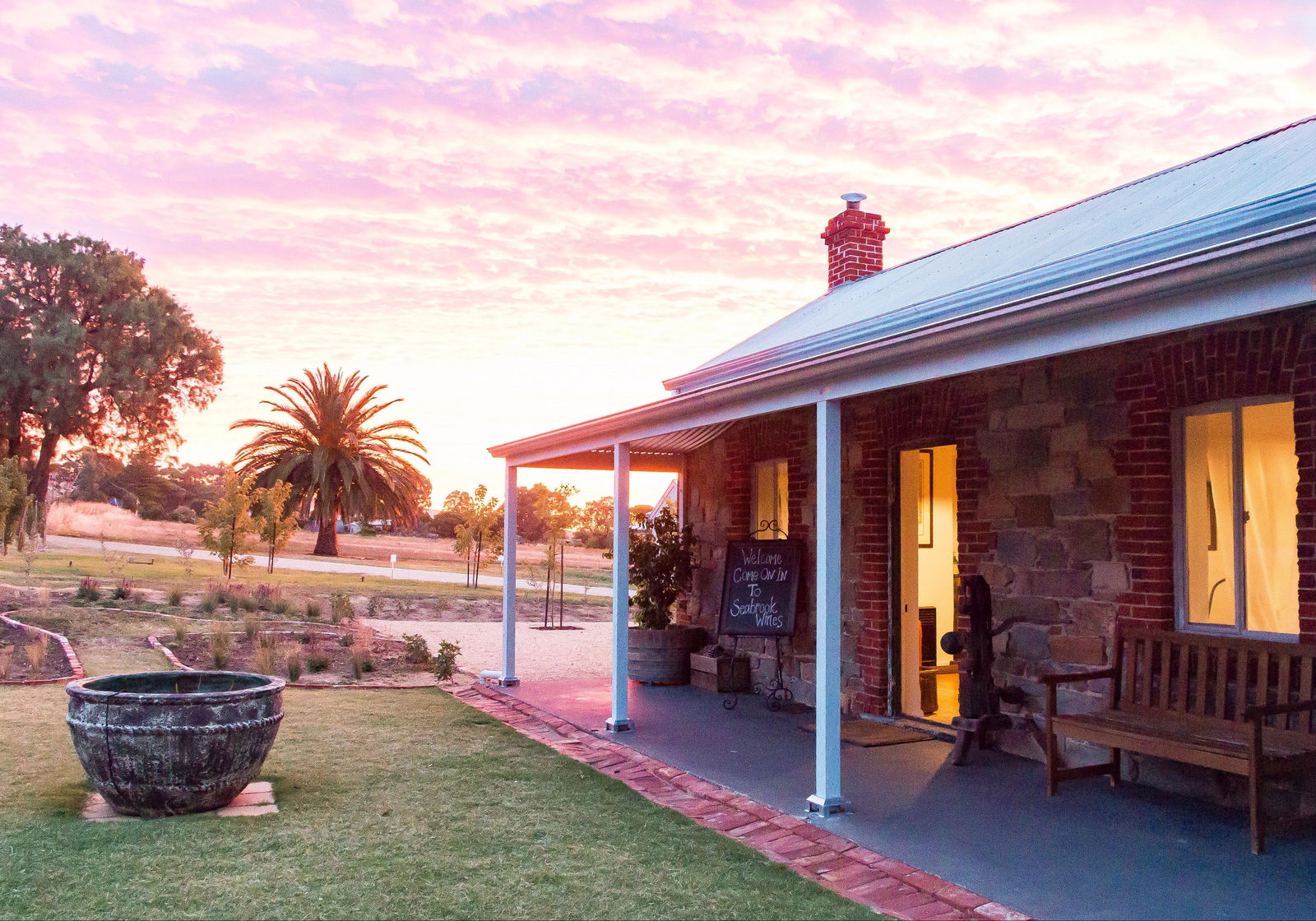 Vine Vale SA Accommodation Broadbeach