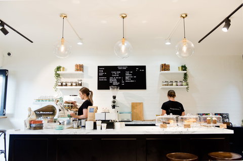 Bouquiniste - Accommodation Broadbeach 1