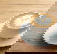 Casual Mondays - Accommodation Broadbeach