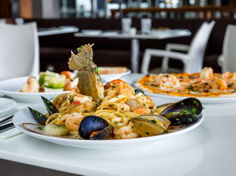 Marina Paradiso - Accommodation Broadbeach 0