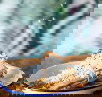 Queen Vee's - Accommodation Broadbeach