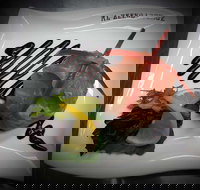 Al-Zeeko Lounge - Accommodation Broadbeach