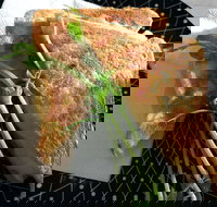 Deckchair Cafe - Accommodation Broadbeach