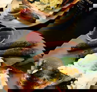 Stone Wall Cafe - Accommodation Broadbeach