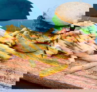 Morris Jones - Accommodation Broadbeach